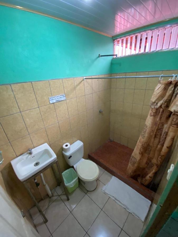 Hospedaje Catalinass リベリア 部屋 写真