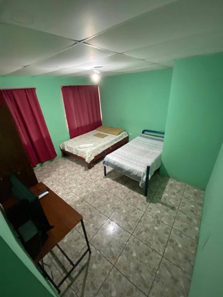 Hospedaje Catalinass リベリア 部屋 写真